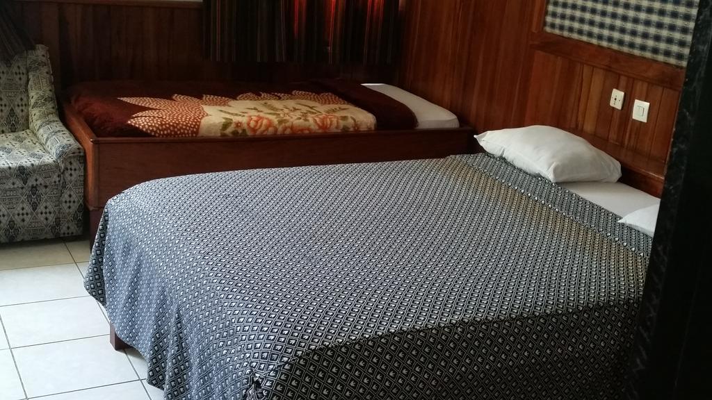 Saffana Hotel دوالا الغرفة الصورة