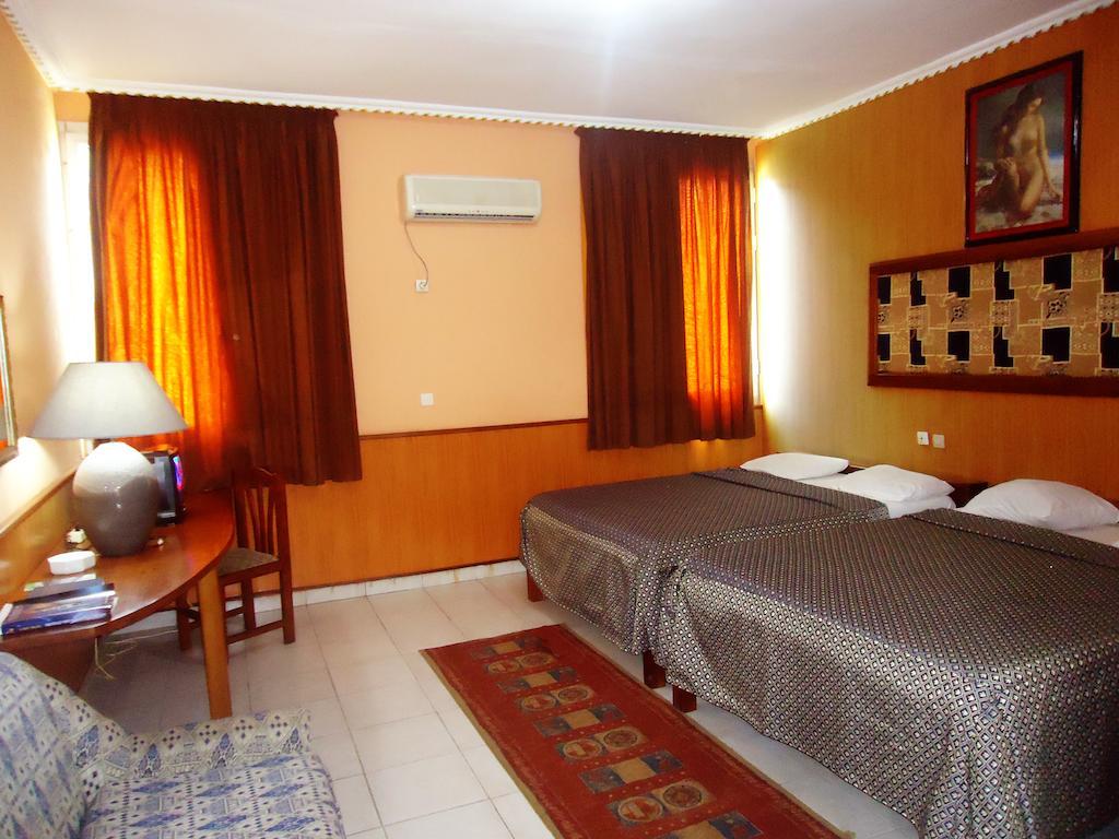 Saffana Hotel دوالا الغرفة الصورة